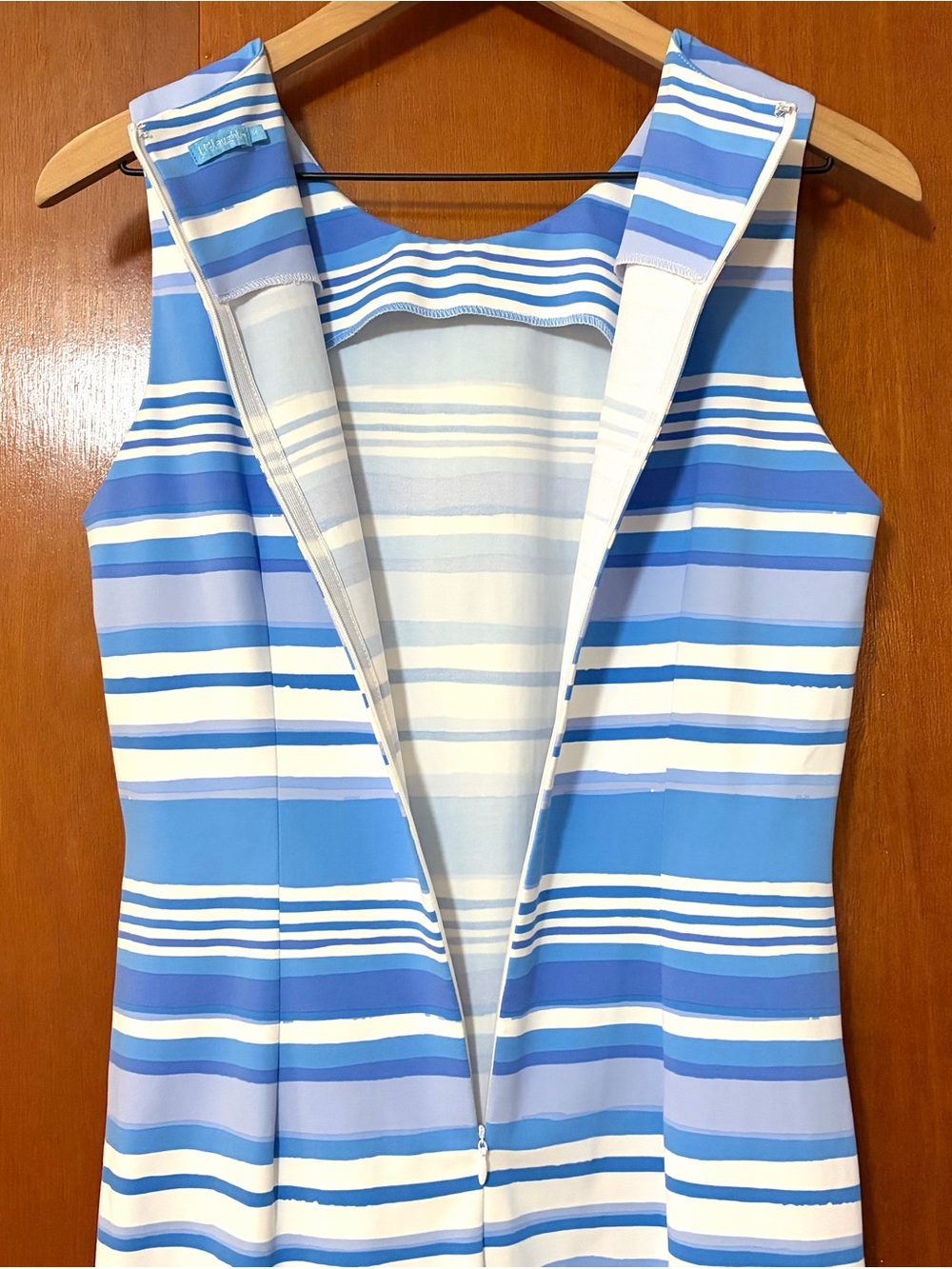 J. McLaughlin Sleeveless Sophia Dress Catalina Cloth Blue Stripe Print Sheath - Picture 6 of 10